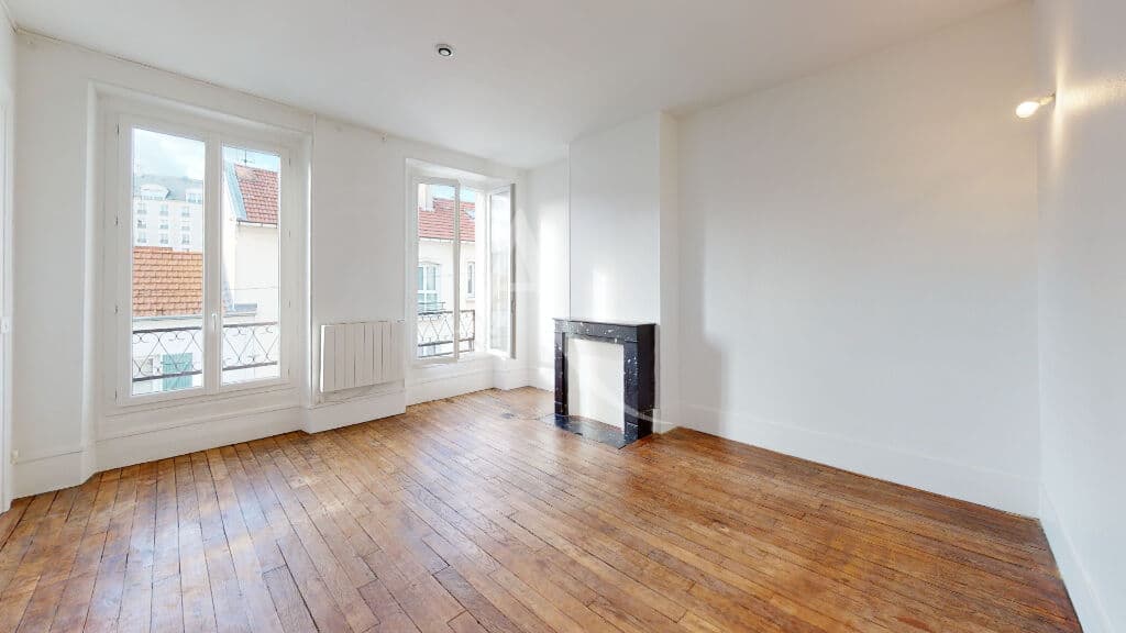 agence immobilière alfortville: loue appartement 2 pièces 50 m², proche métro l8, séjour lumineux avec parquet