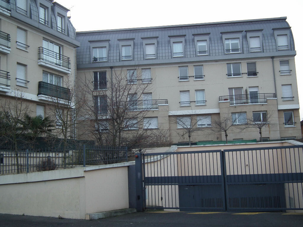 agence immobilière alfortville: à louer appartement 2 pièces 43 m², parking en sous-sol, immeuble récent