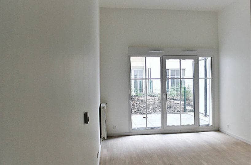 appartement à louer maisons alfort: studio 33 m², pièce à vivre, mezzanine possible, terrasse