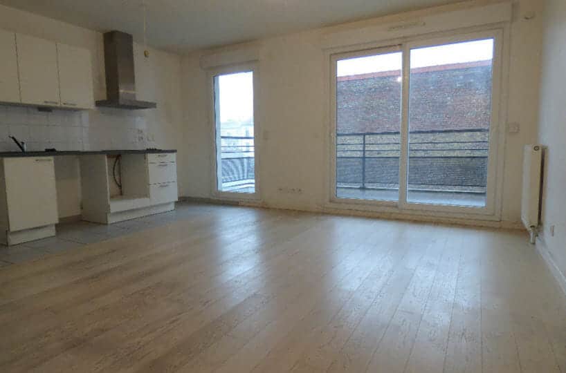 appartement alfortville location: 2 pièces 45 m², séjour ouvert sur cuisine et balcon filant