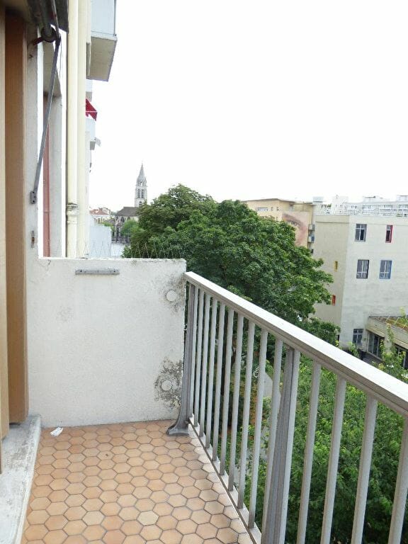 location appartement vitry-sur-seine: 2 pièces 39 m², sjour donnant sur balcon