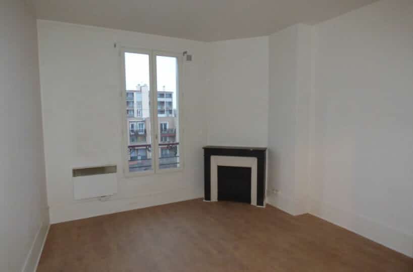 agence immo alfortville: 2 pièces 34 m², pièce à vivre avec fenêtres bois double vitrages