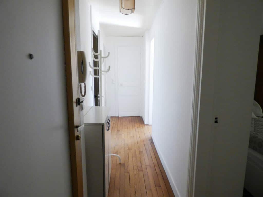 louer appartement à maisons-alfort: 3 pièces 51 m², entrée avec parquet chêne massif, 2° étage sans ascenseur