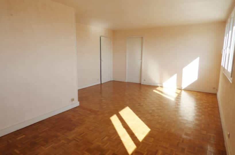 appartement a vendre maisons alfort: 3 pièces 63 m² avec double séjour, entre métro et rer, résidence sécurisée