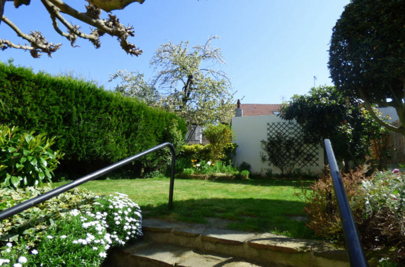 agence immobilière 94 loue appartement 3 pièces 66 m² à vitry sur seine avec jardin commun