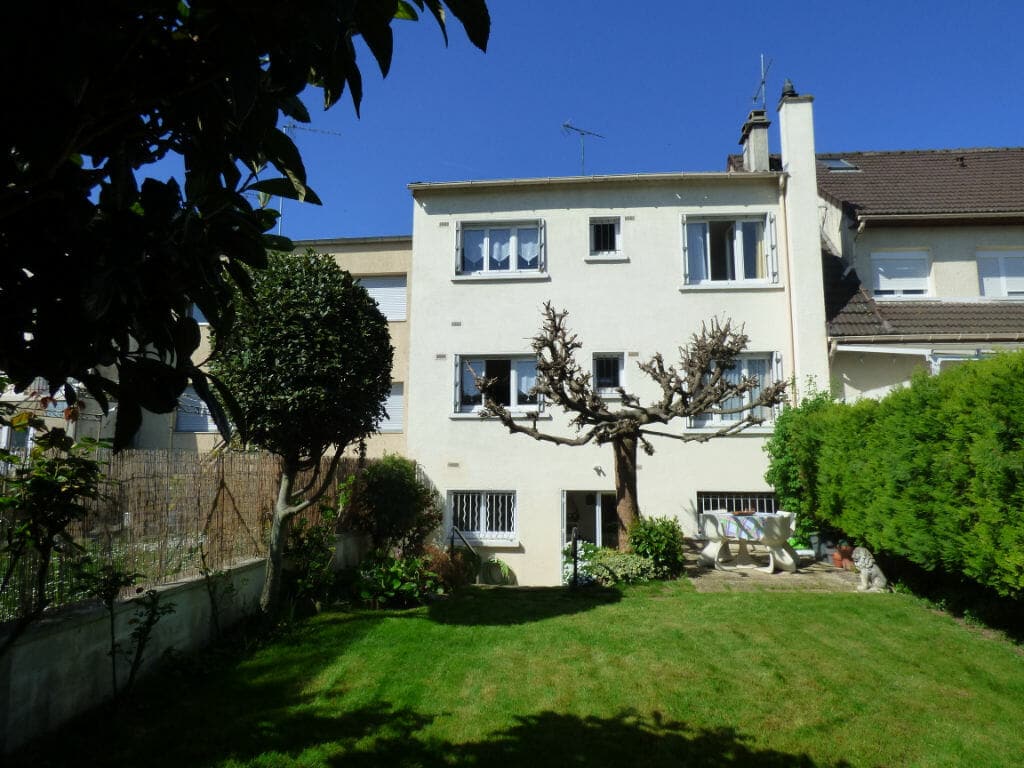 location appartement vitry-sur-seine: 3 pièces 66 m², garage, secteur pavillionnaire, proche toutes commodités