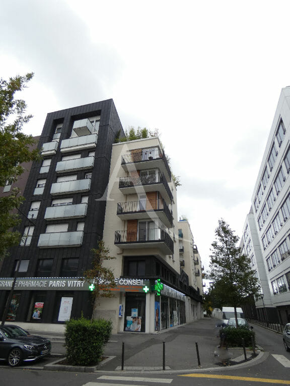 immobilier 94: vente appartement 4 pièces 81 m², résidence calme, parking sécurisé, proche commerces et du rer c, vitry sur seine proche