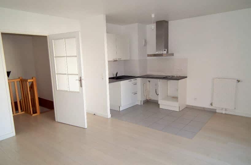 l adresse alfortville: 3 pièces 64 m², séjour avec cuisine ouverte et aménagée