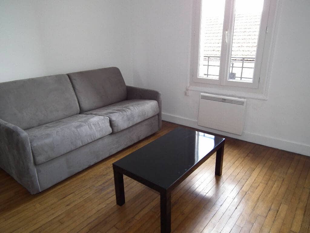 alfortville immobilier - appartement t1 24 m² meublé, pièce à vivre avec paquet au sol
