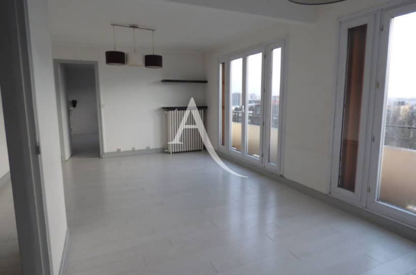 location appartement maisons alfort: appartement 3 pièces 71 m²,  double séjour avec balcons, 2 portes fenêtres