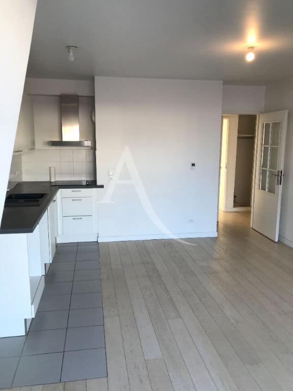 agence immobilière alfortville - appartement 3 pièces 62 m² , séjour ouvert sur cuisine aménagée