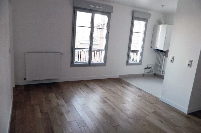 appartement maisons alfort: 2 pièces à louer, séjour vue jardin
