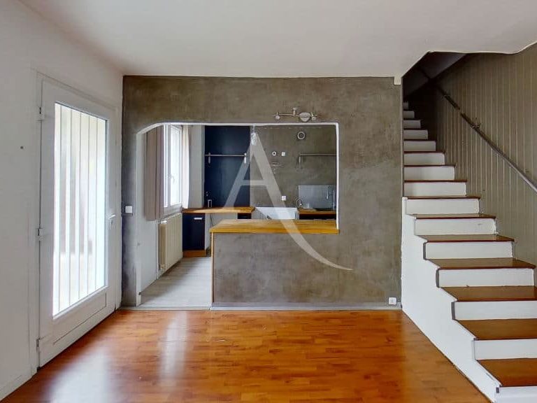 vente maison alfortville: 2 pièces 69 m², entrée spacieuse, cuisine ouverte