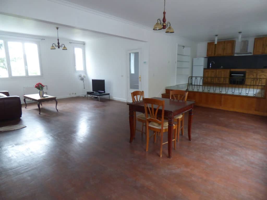 estimation appartement alfortville: 5 pièces 126 m², double-séjour spacieux avec cuisine semi-élevée