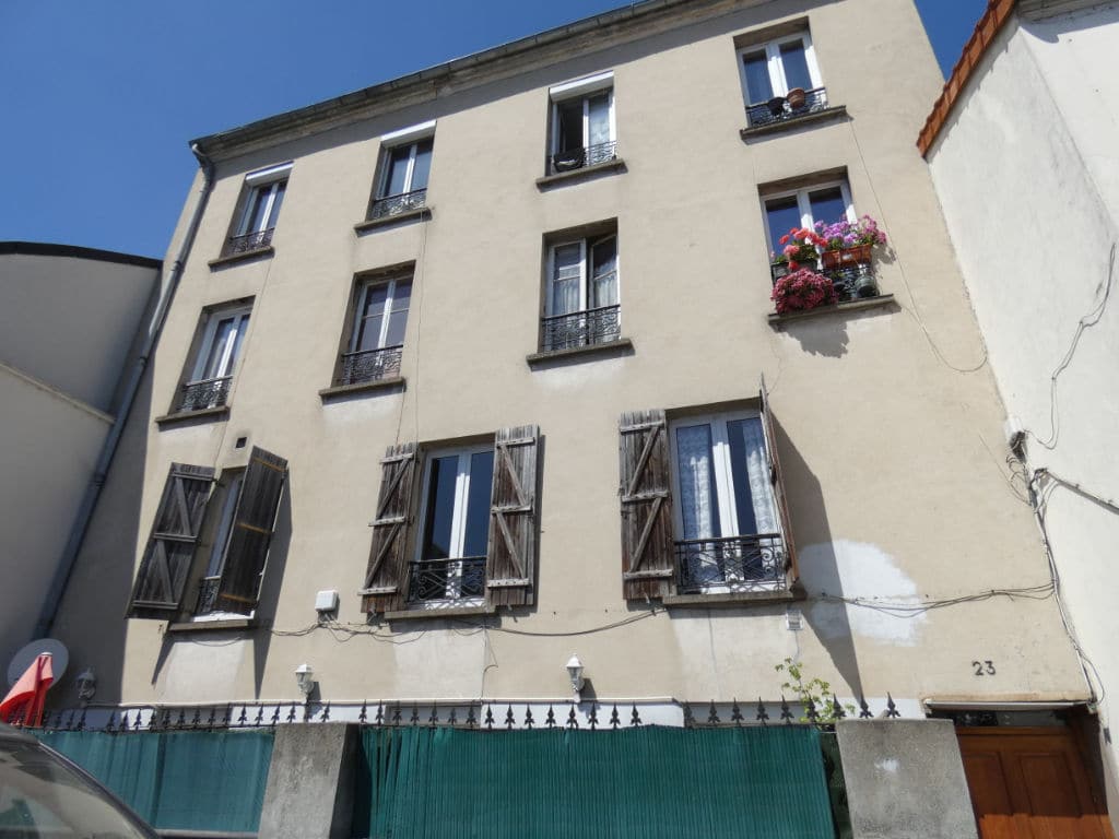 estimation appartement alfortville: 2 pièces 29 m², 1° étage / 2 sur cour avec digicode, secteur mairie