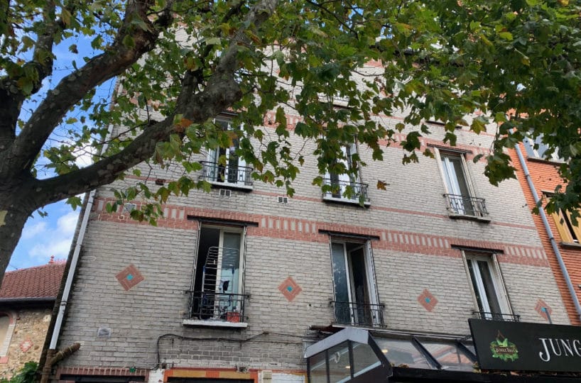 vente studio maisons alfort: 26 m² au 1er étage, façade de l'immeuble