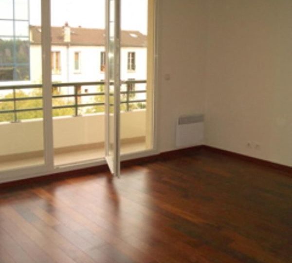 achat studio alfortville: 28 m², pièce à vivre lumineuse avec accès au balcon
