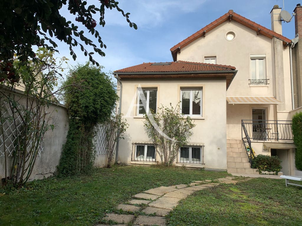 immobilier maisons-alfort: à vendre maison 7 pièces 191 m², dépendance 26 m², jardin 175 m², proche des bords de marne