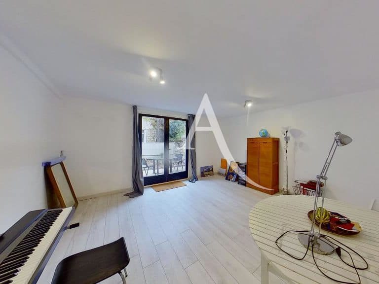 appartement à vendre à charenton le pont: 4 pièces 90 m², double séjour lumineux avec accès à la terrasse