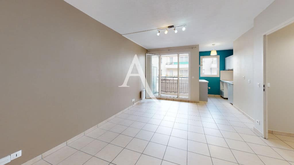 agence immo alfortville: 2 pièces 45 m², cuisine ouverte sur grand séjour avec balcon