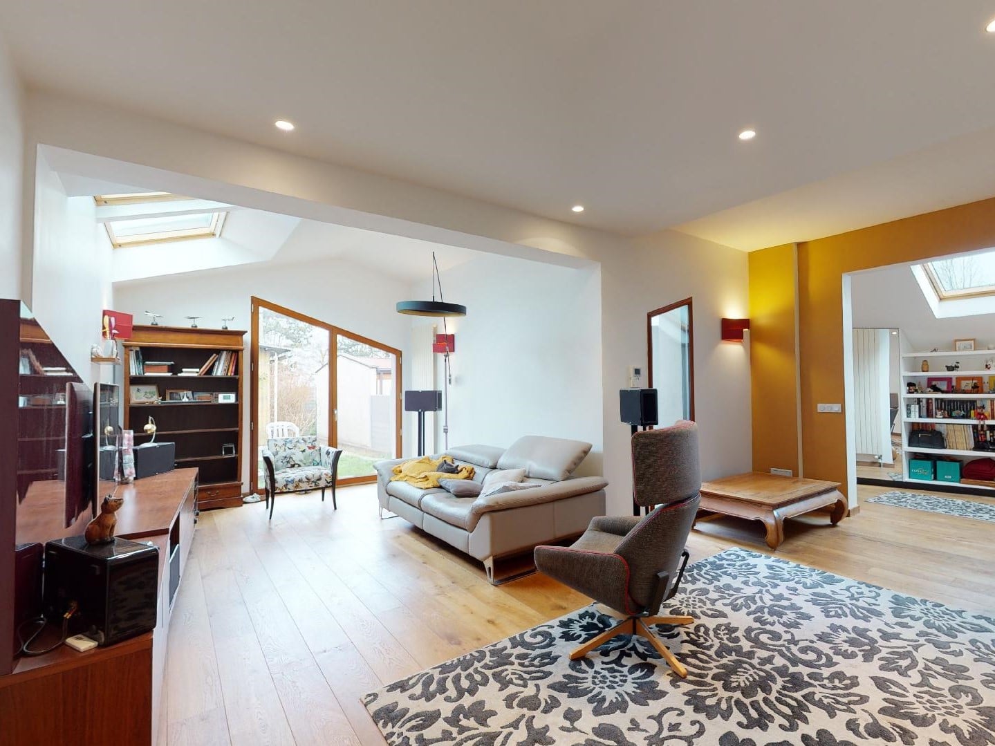 vente de pavillon dans le 94: 3 pièces 90 m², pièce principale donnant sur le jardin,  proche du parc de rancy