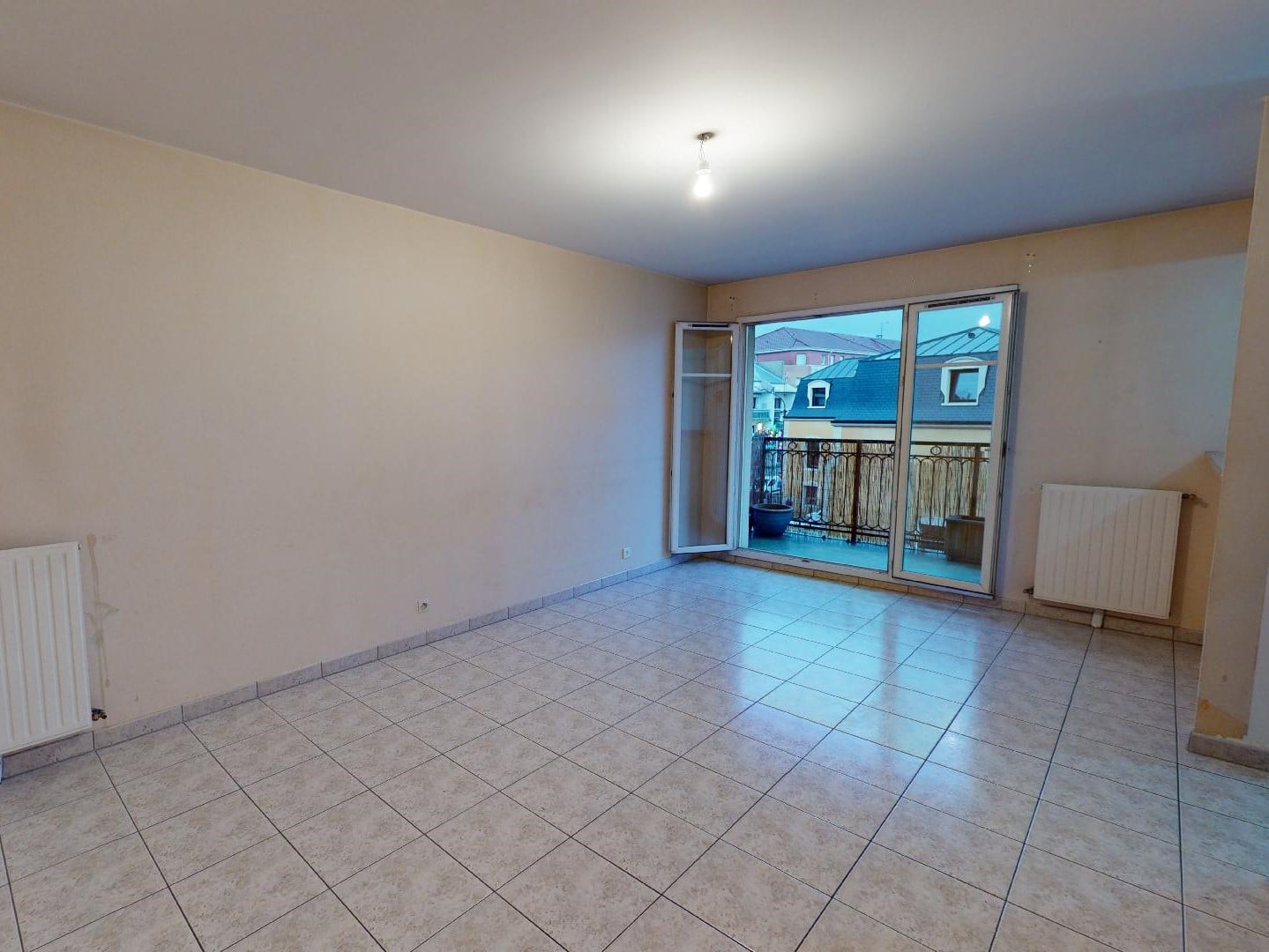 appartement alfortville location: 2 pièces 41 m², séjour avec cuisine semi-ouverte accès balcon