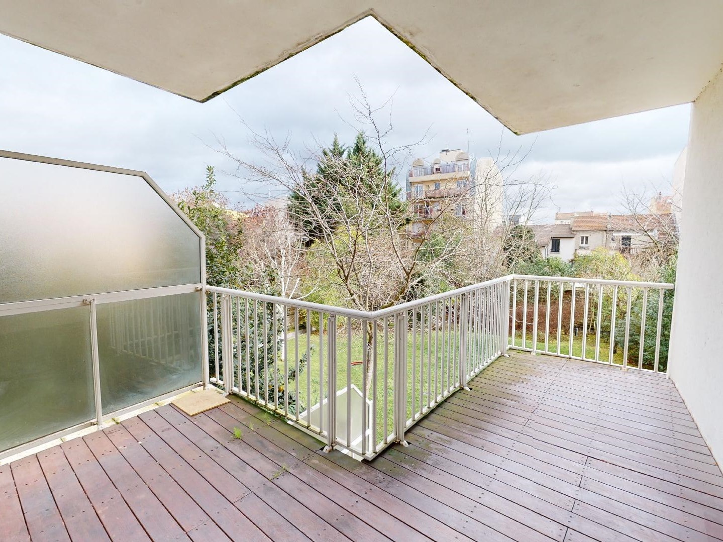 agence immo alfortville: location très beau 4 pièces 78 m², grand balcon, 2 places de parking, rue véron, proche métro ligne 8