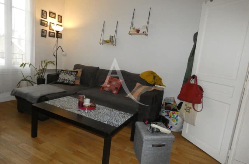 agence alfortville: 2 appartements de 30 m² chacun, séjour avec parquet au sol, centre ville