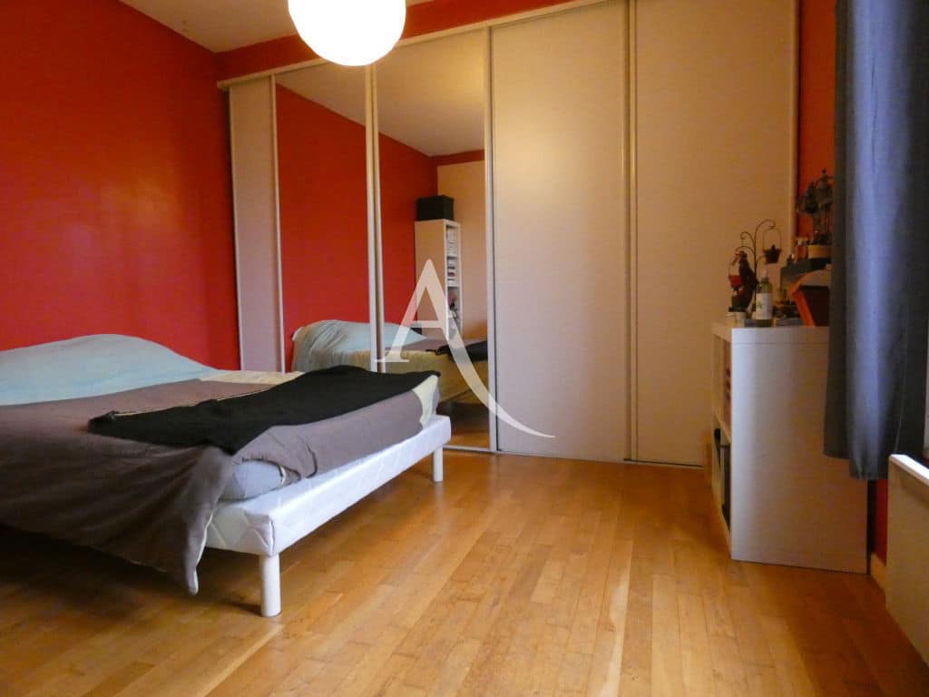 achat appartement alfortville: 2 pièces 32 m², chambre à coucher avec grande penderie, centre ville