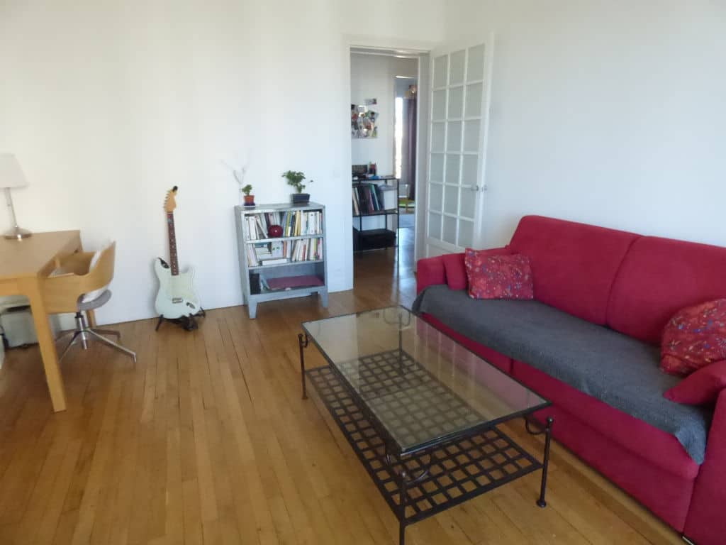 appartement alfortville: 3 pièces 55 m², salon avec parquet en chêne massif