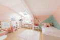 maison alfort immobilier: 4 pièces 91 m², à l'étage chambre à coucher enfant