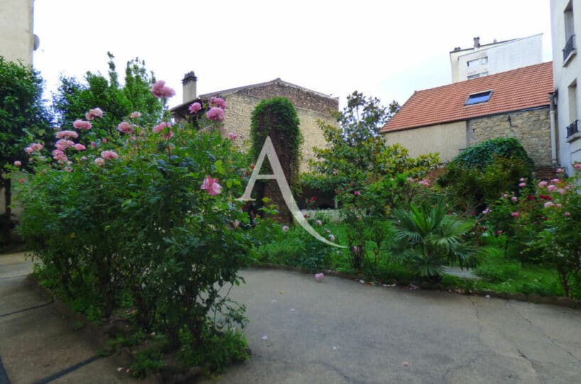 location studio maisons-alfort: 27 m² sans vis-à-vis donnant sur un jardin, bien agencé et entièrement rénové, rue jean jaurès