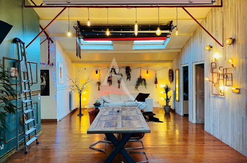 location appartement vitry sur seine: superbe 4 pièces type loft de 144 m², proche de toutes commodités