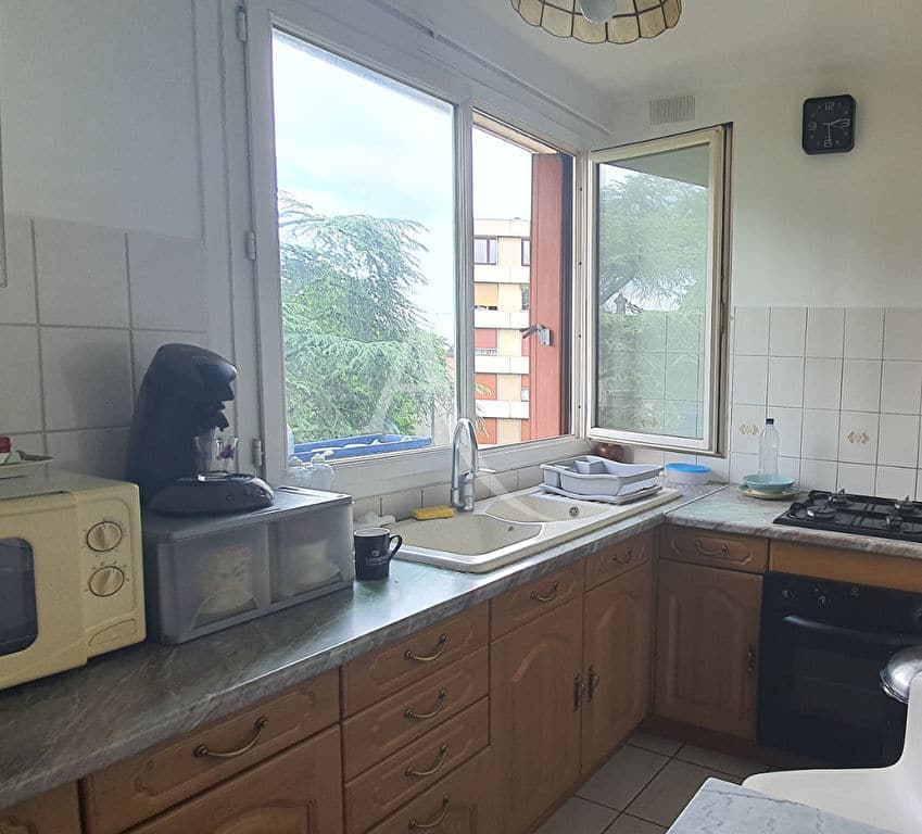 appartement à vendre maisons-alfort: 3 pièces 54 m², cuisine indépendante équipée, secteur mairie