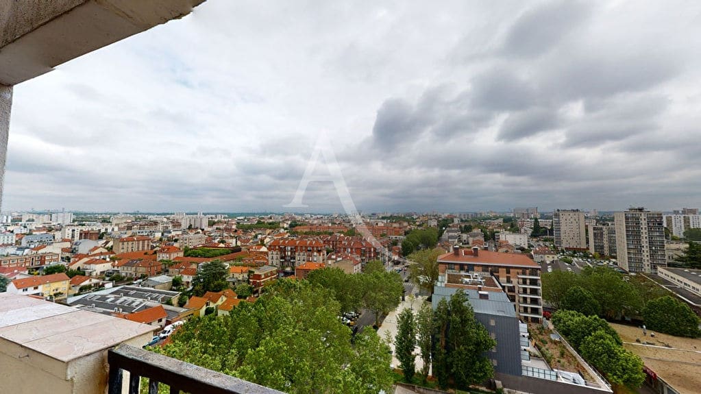 achat appartement alfortville: 2 pièces 54 m² au 12° étage avec ascenseur donnant sur une terrasse de 35 m², proche du rer d