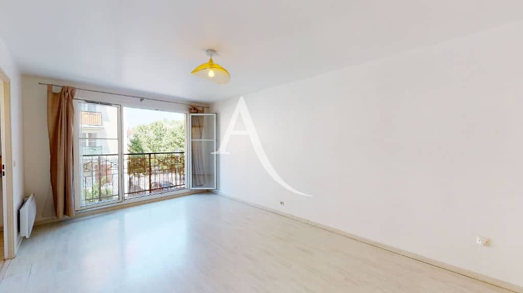 agence de location appartement: 2 pièces 44 m² avec balcon dans un immeuble récent et sécurisé appolonia, parking en sous-sol