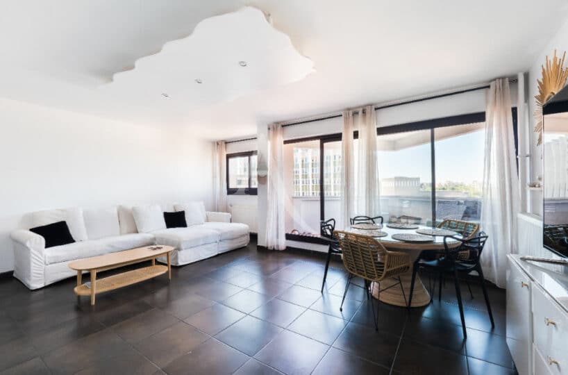 achat vente appartement: 4 pièces 83 m², séjour lumineux avec balcon