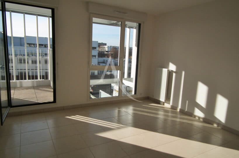 location appartement val de marne: 2 pièces 43 m² orienté sud ouest, résidence neuve