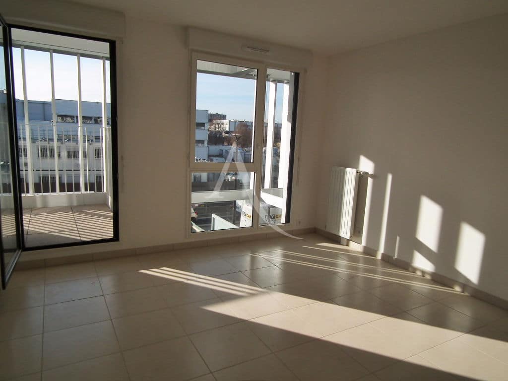location appartement val de marne: 2 pièces 43 m² orienté sud ouest, résidence neuve