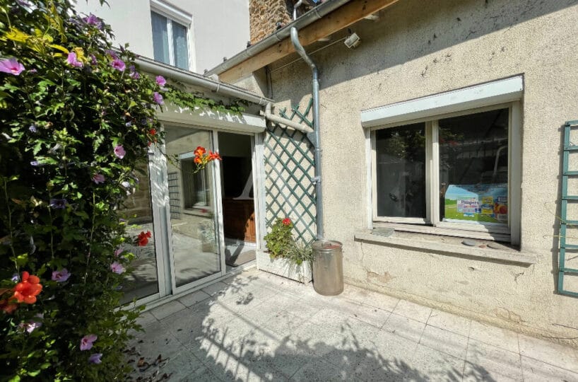 agence immo maisons-alfort: 4 pièces 102 m² dont studio attenant, avec un grand patio