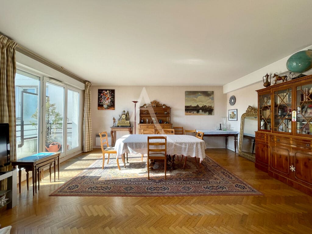 achat appartement alfortville: 4 pièces 97 m², séjour lumineux de 32 m², balcon et terrasse vue sur jardin, double parking en sous-sol
