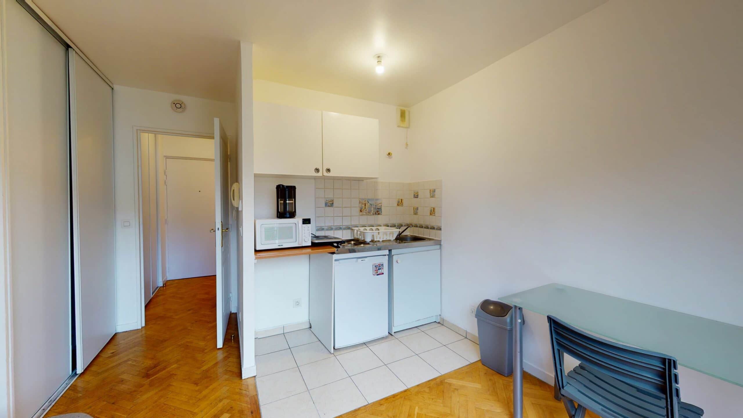 location appartement val de marne: studio 21 m² meublé, résidence calme à thiais