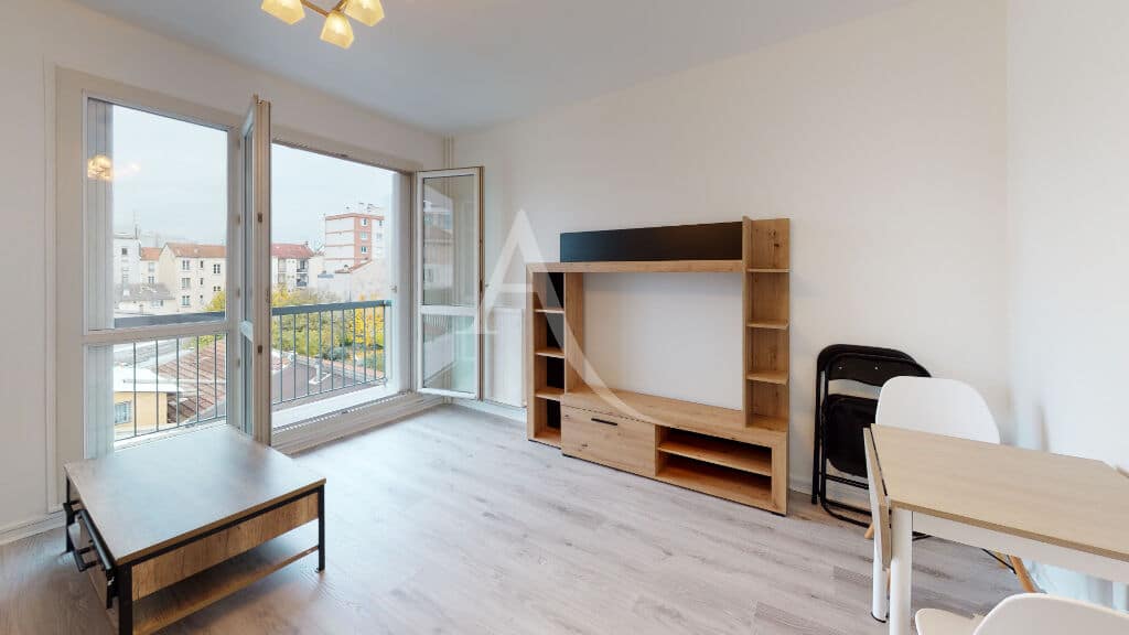studio a louer alfortville: 28 m² refait à neuf, proche métro et commodités