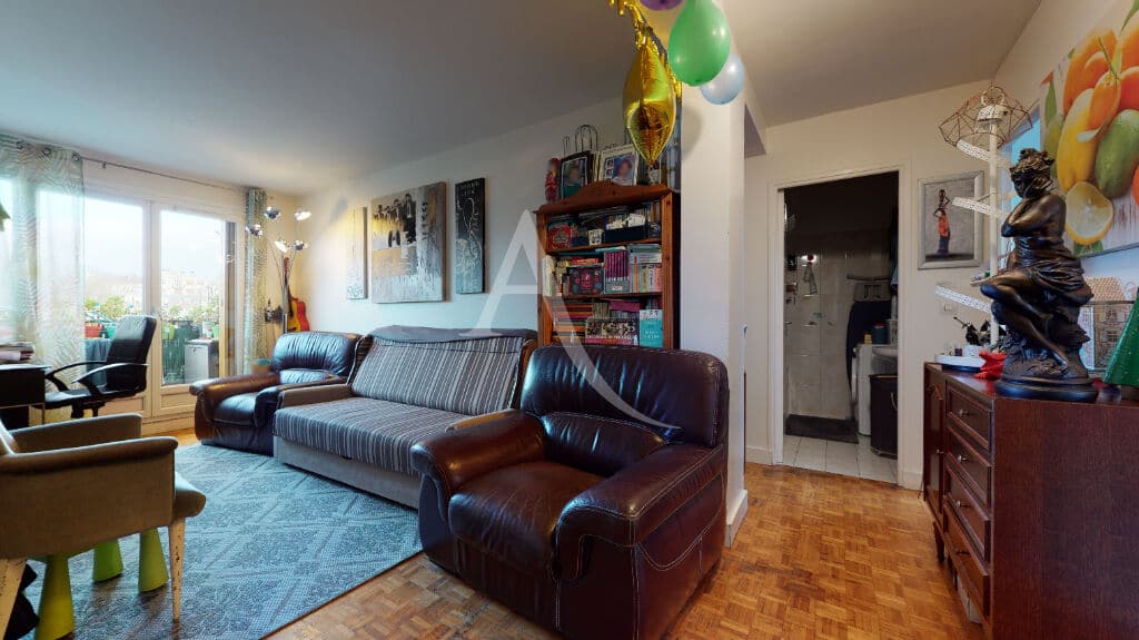 immobilier alfortville: 3 pièces 55 m², au 2e étage avec balcon et ascenseur