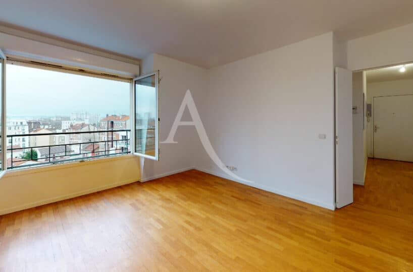 agences immobilières maisons alfort: appartement 3 pièces 63 m² à louer, 6° étg ascenseur, vue dégagée