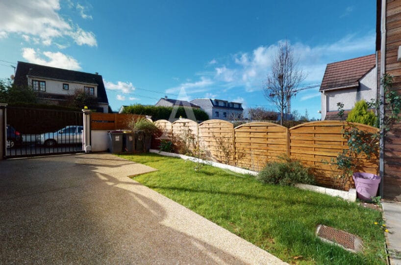 agence immobilière 94: vente maison 4 pièces 90 m², quartier pavillonnaire prisé