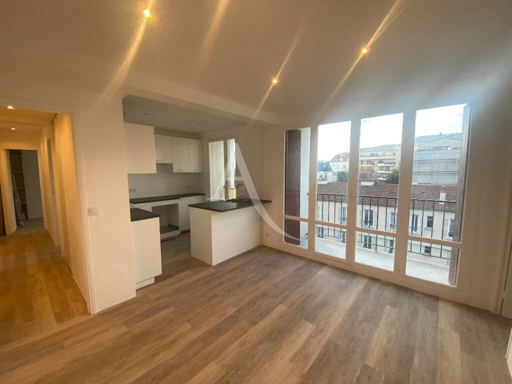agence immo charenton: vente appartement 4 pièces 64 m² entièrement refait à neuf
